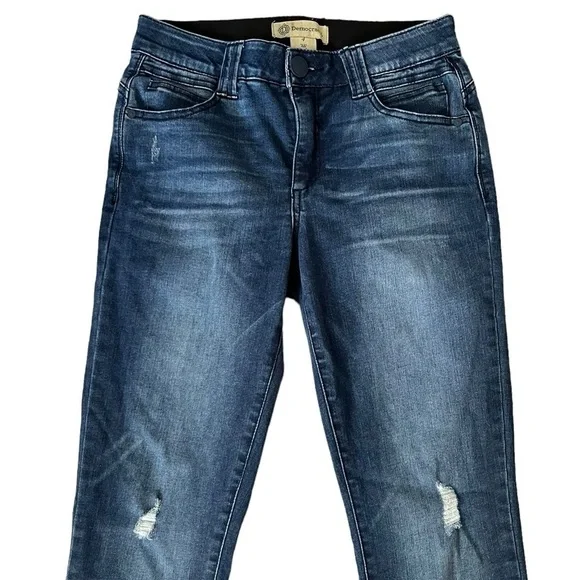 Democracy AB Technology High Rise Distressed Straight Leg Jeans - Picture 3 of 7